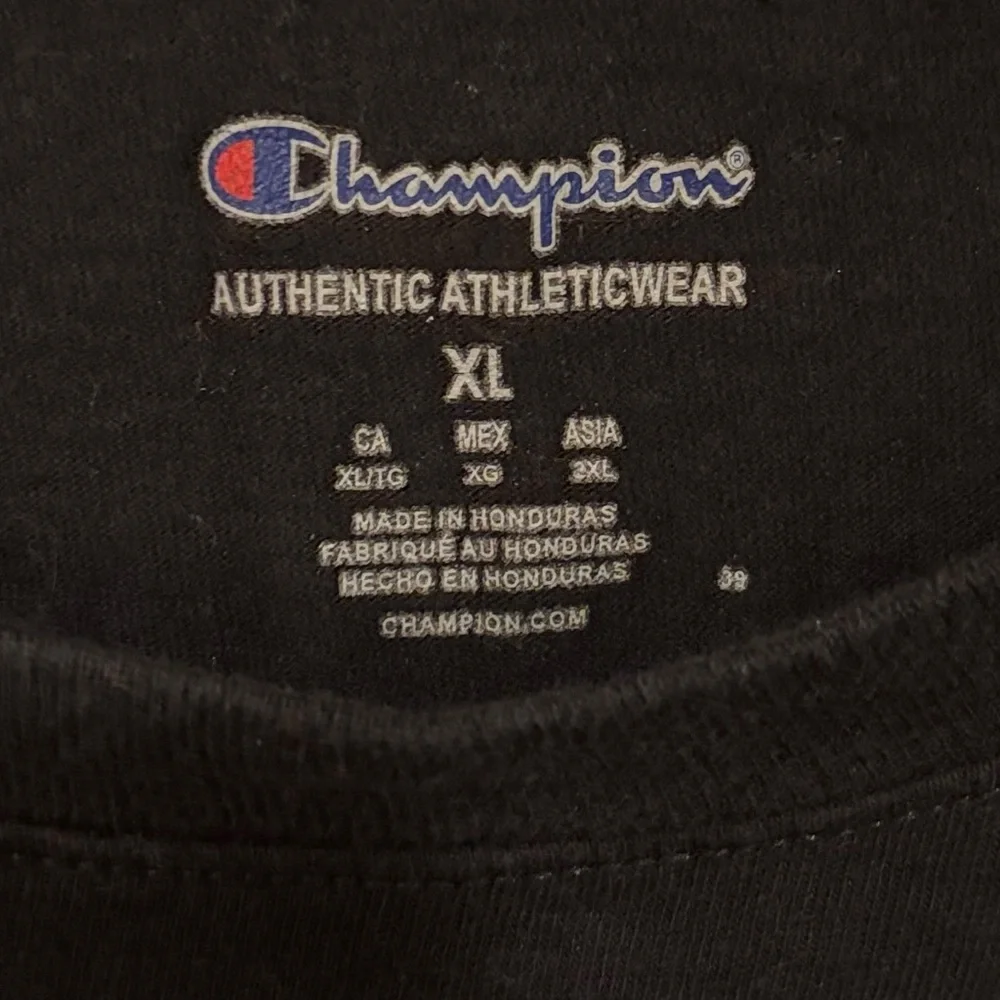 Set of 2 Men’s Champion Short Sleeve Tees Size XL - Picture 3 of 10